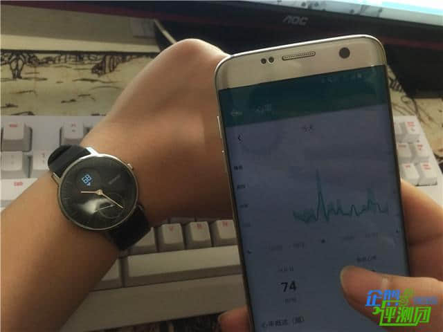 这是智能手表？我戴withings steel hr两周都没充电